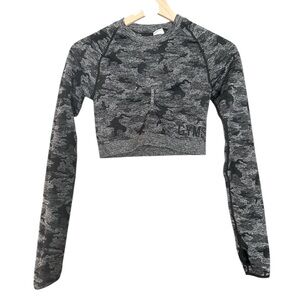 Gymshark seamless long sleeve crop top in black camouflage size medium